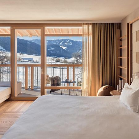 Falkensteiner Hotel Kronplatz - The Leading Hotels Of The World (Adults Only) Riscone Exterior foto Deluxe room