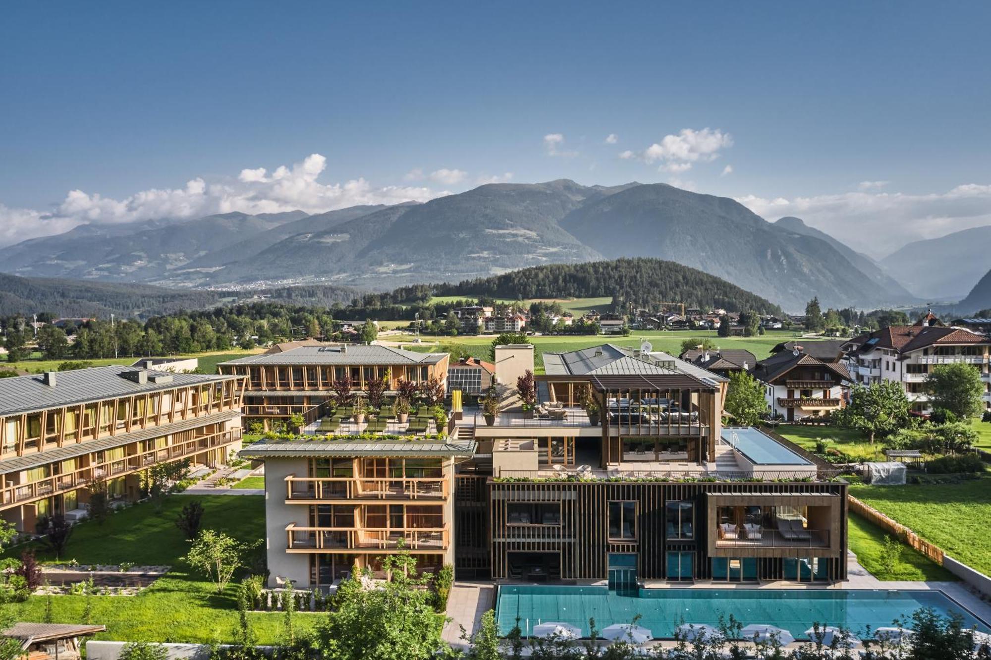 Falkensteiner Hotel Kronplatz - The Leading Hotels Of The World (Adults Only) Riscone Exterior foto